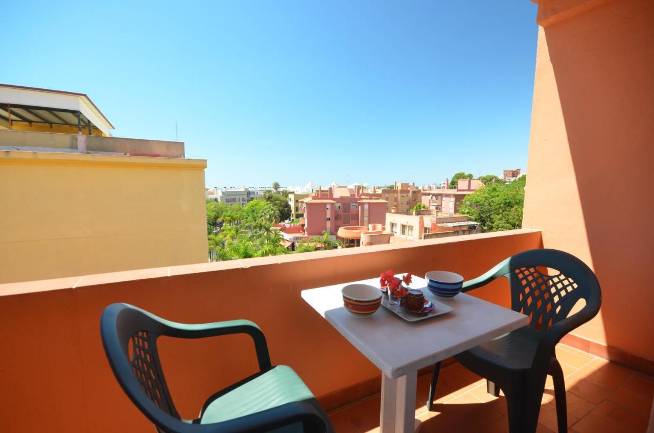 Hostal La Palmera Torremolinos Exterior photo